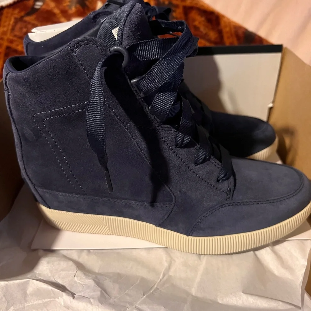 Sorel Women's Navy Ankle Boots - Picture 1 of 6